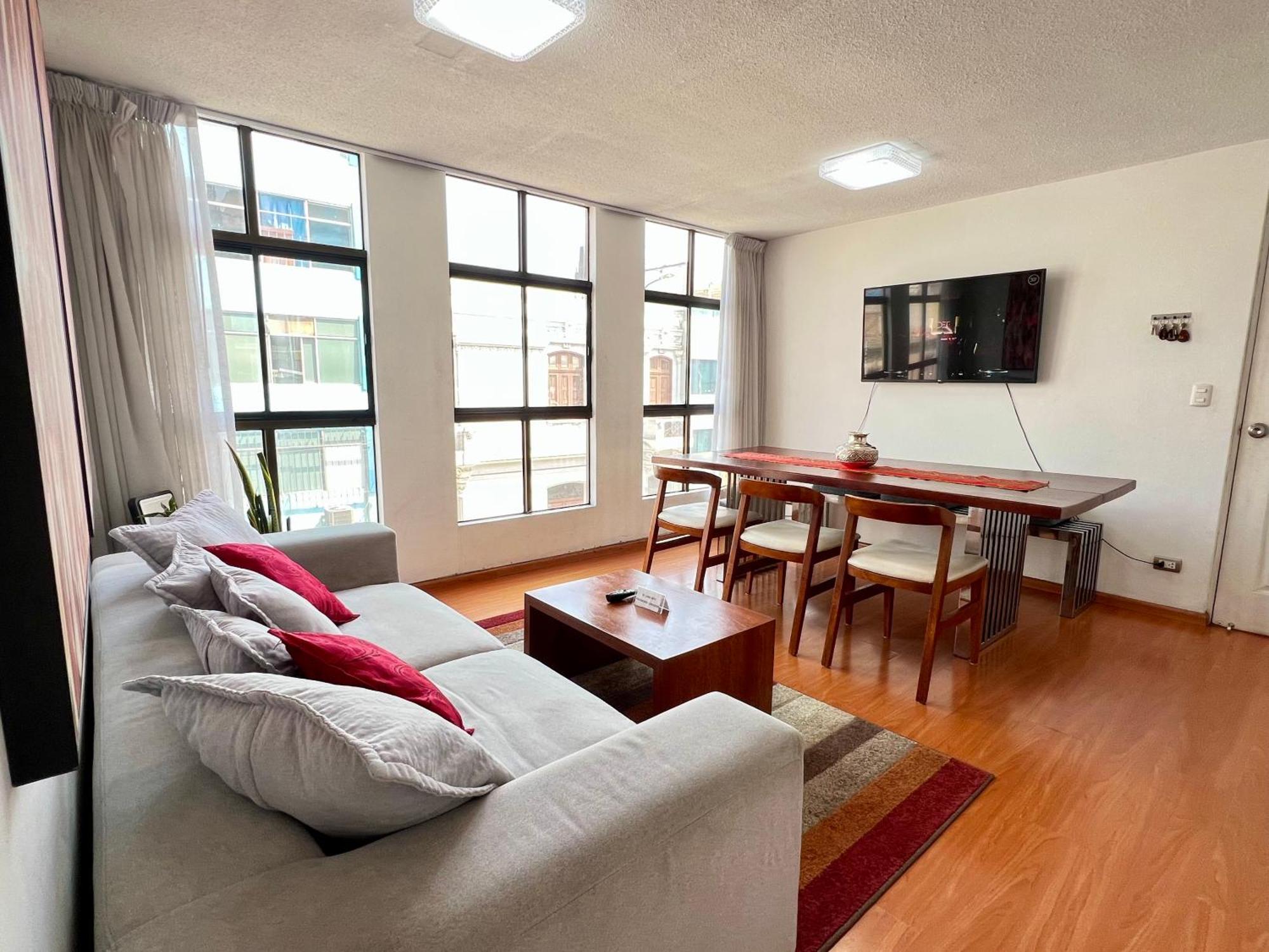 Exclusivo Dpto Moderno En El Corazon De Lima Con Wifi Ultra Rapido Apartment Luaran gambar